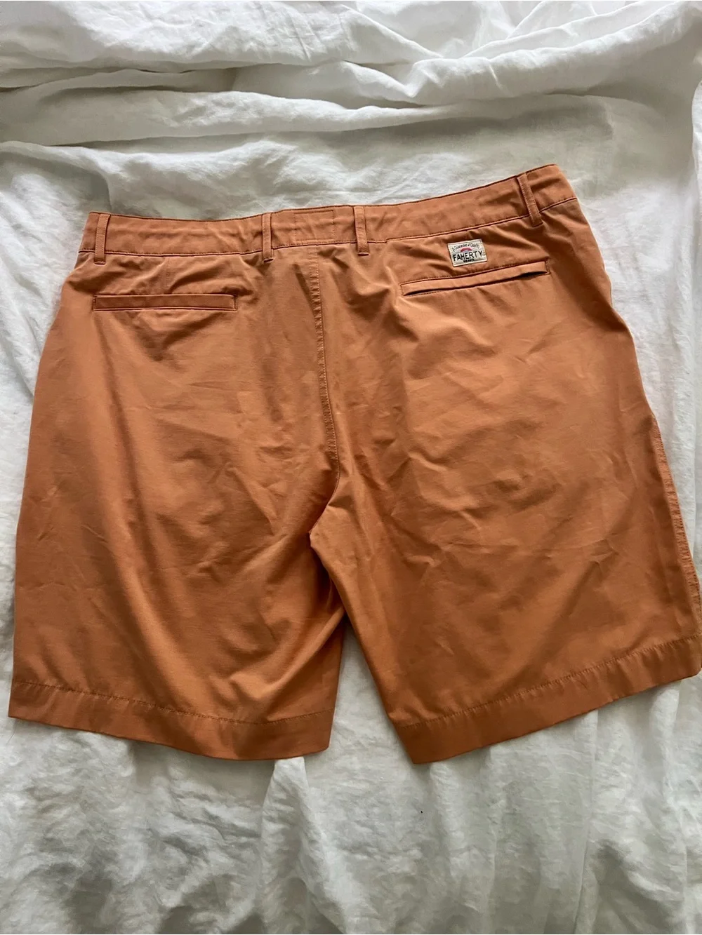 Faherty - Belt Loop All Day Hybrid Shorts in Sierra - Size 38. 9” length